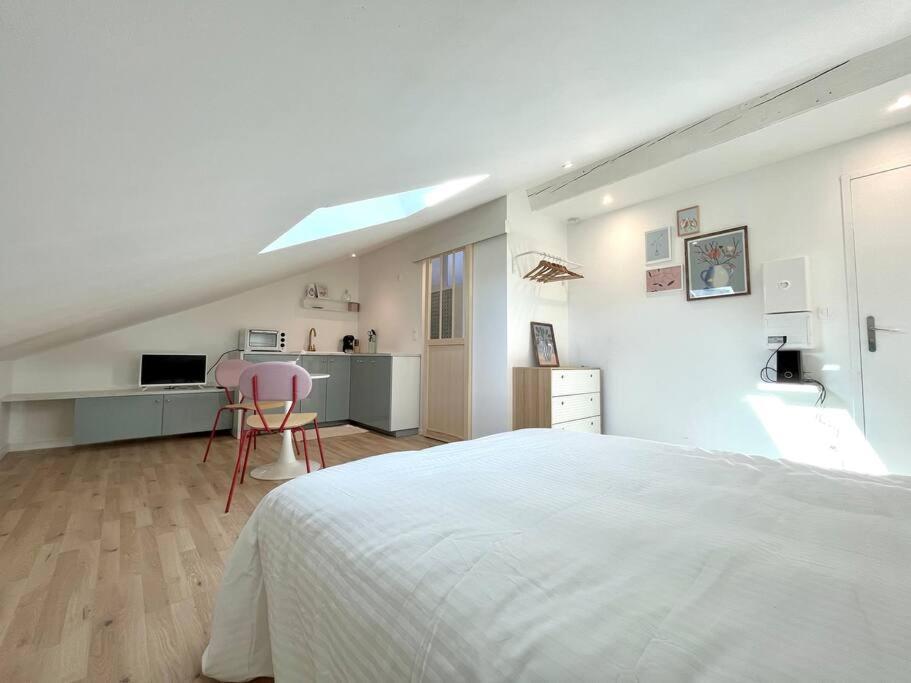 Studio Jade : Charmant Logement Place Clemenceau Διαμέρισμα Pau Εξωτερικό φωτογραφία